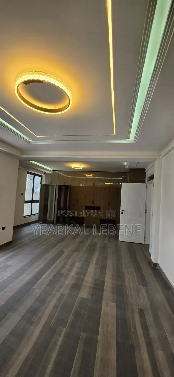 Furnished 9bdrm House in Bole for sale