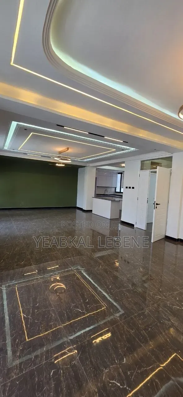 Furnished 9bdrm House in Bole for sale