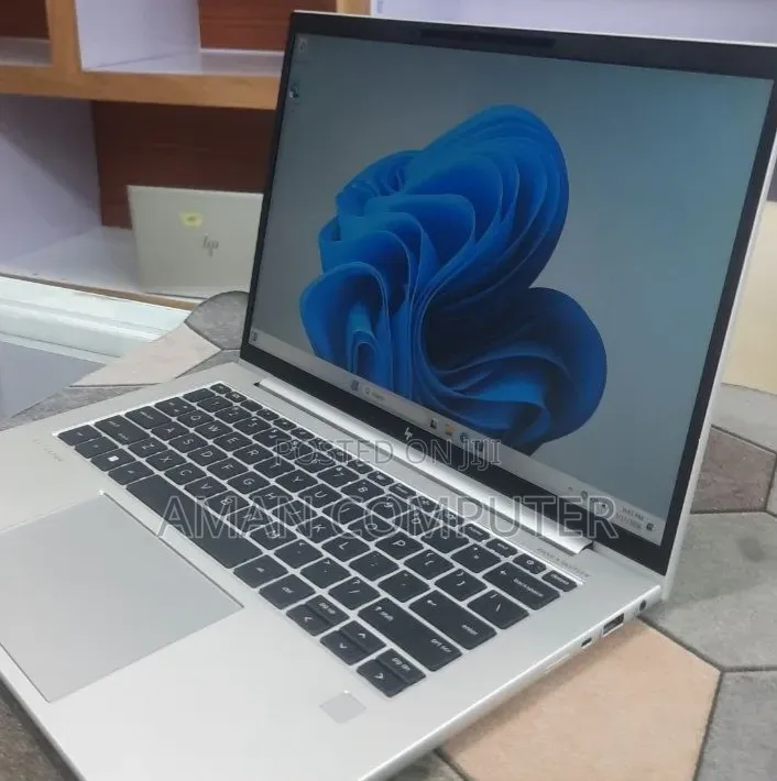 New Laptop HP EliteBook 840 G9 16GB Intel Core i7 SSD 512GB