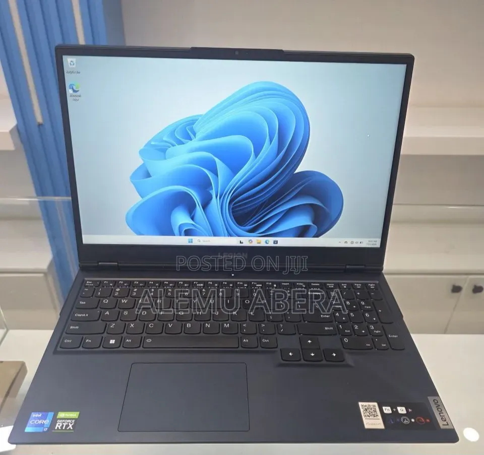 New Laptop Lenovo Legion 5 16GB Intel Core i7 SSD 512GB