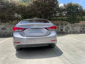 Hyundai Avante 2014 Silver