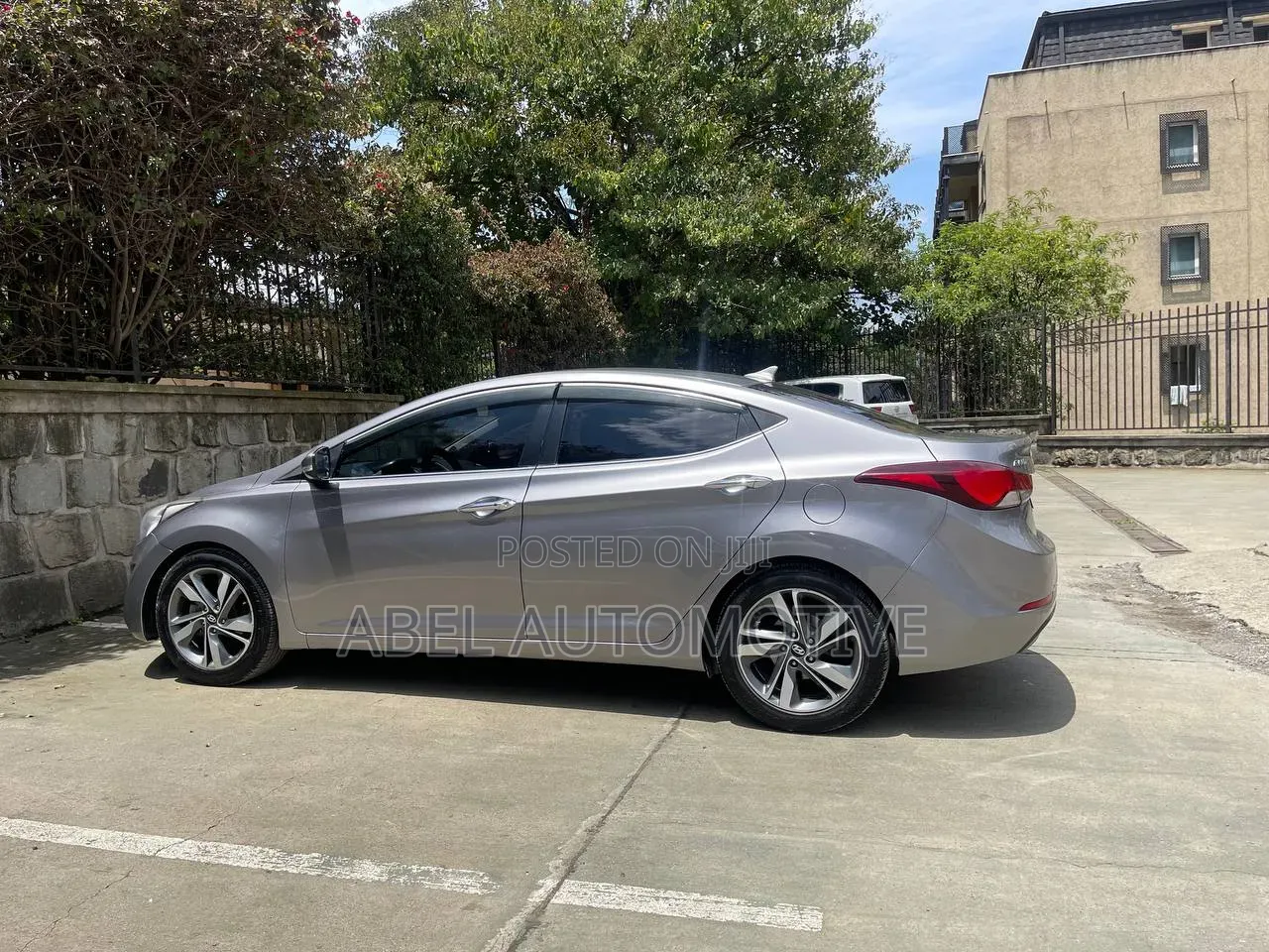 Hyundai Avante 2014 Silver