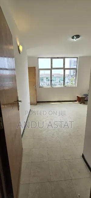 Furnished 3bdrm Apartment in Apartment, Yeka for sale