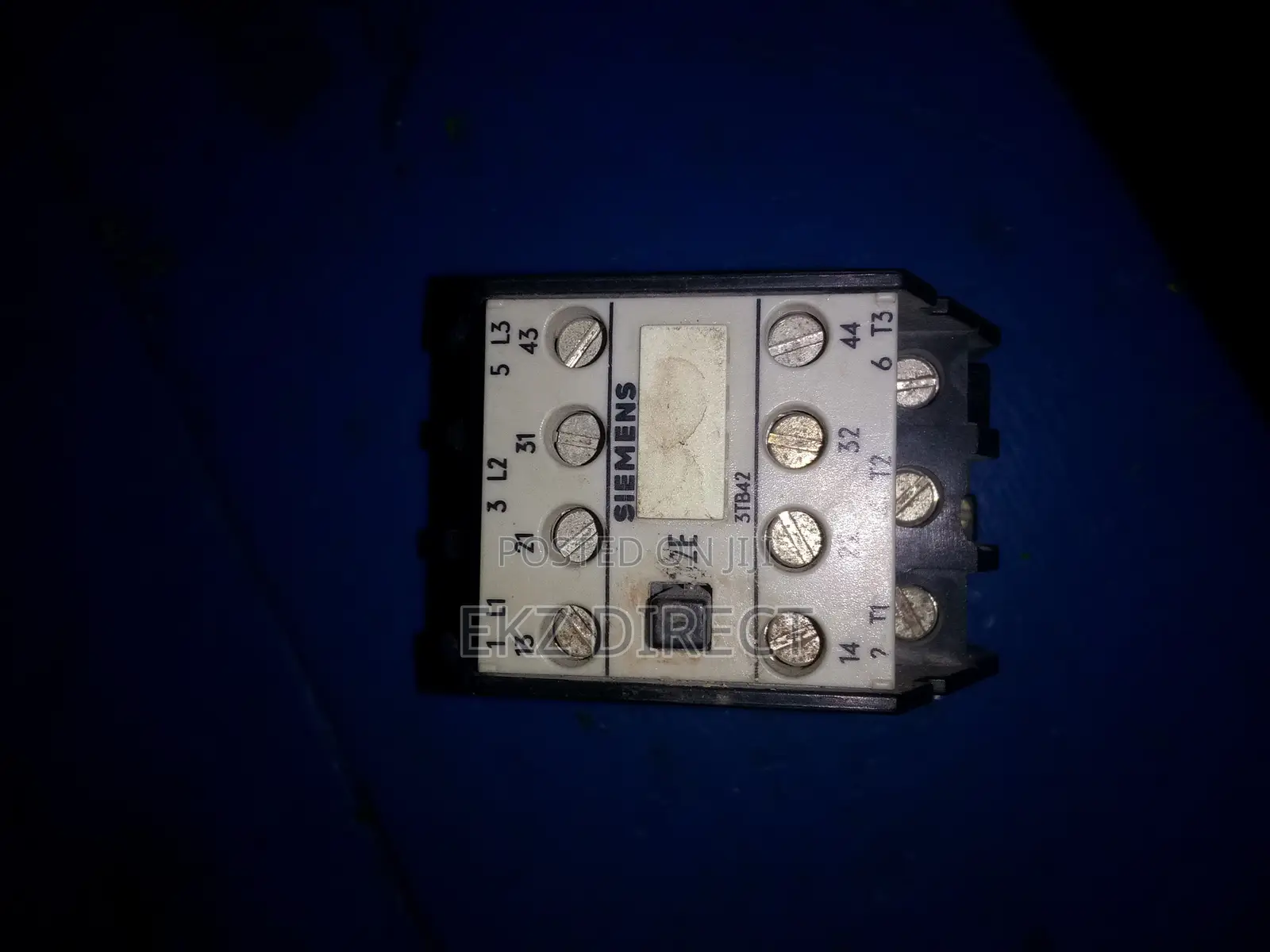 Siemens 3TB42 17-0a Contactor | 3-Pole | 30A (AC-1) / 17A (AC-3)