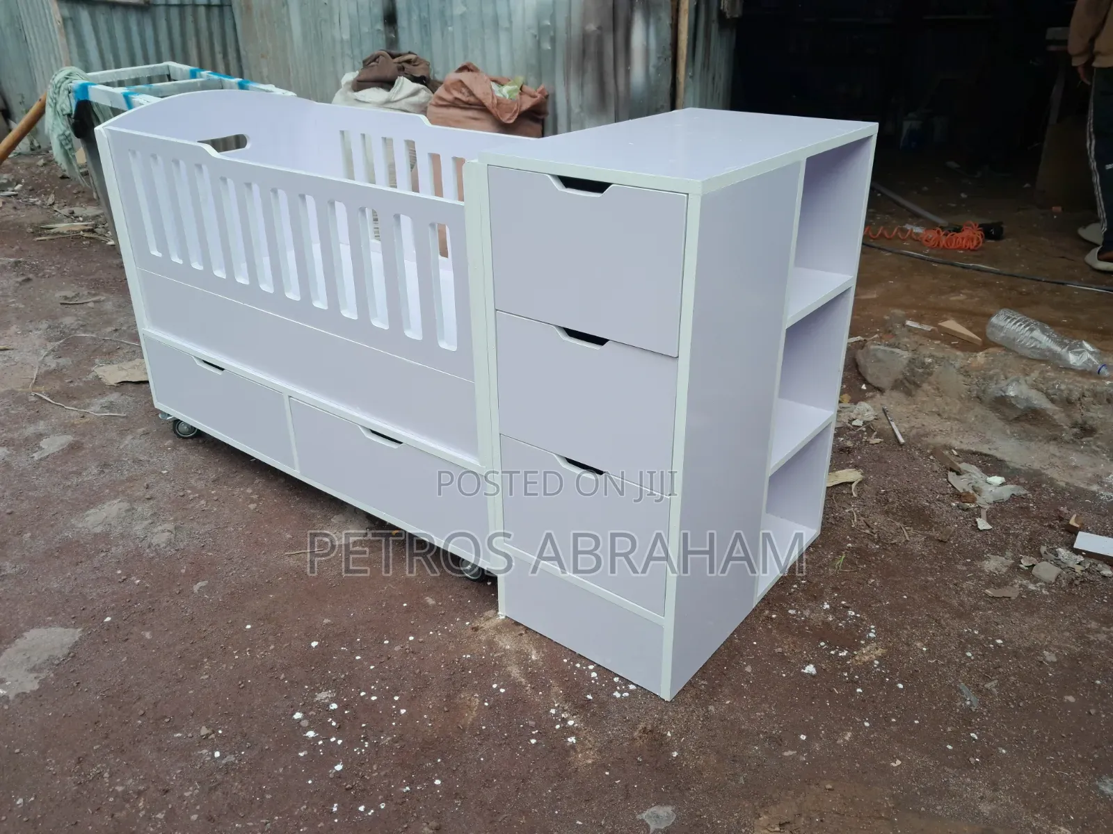 Size 1.70m * 65cmbaby Bed