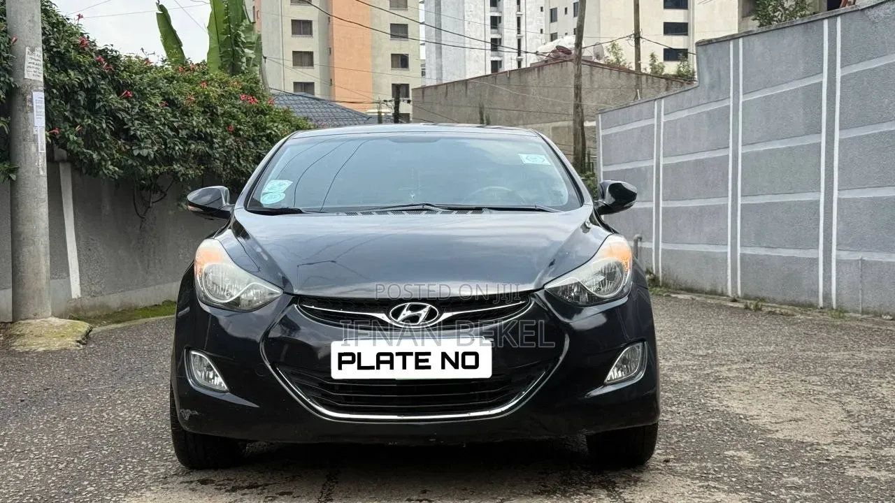 Hyundai Avante 2012 Black