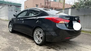 Hyundai Avante 2012 Black