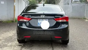 Hyundai Avante 2012 Black