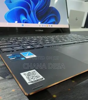 New Laptop Asus Zenbook 13 OLED 16GB Intel Core i7 SSD 512GB