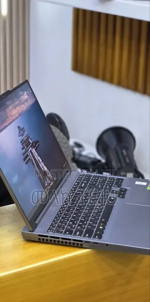 New Laptop Lenovo Legion 5 16GB AMD Ryzen 7 SSD 1T