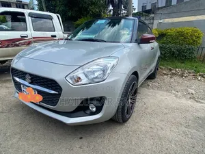 Suzuki Swift 2021 Silver