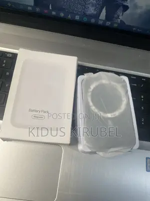 Magnetic Wireless Power Bank