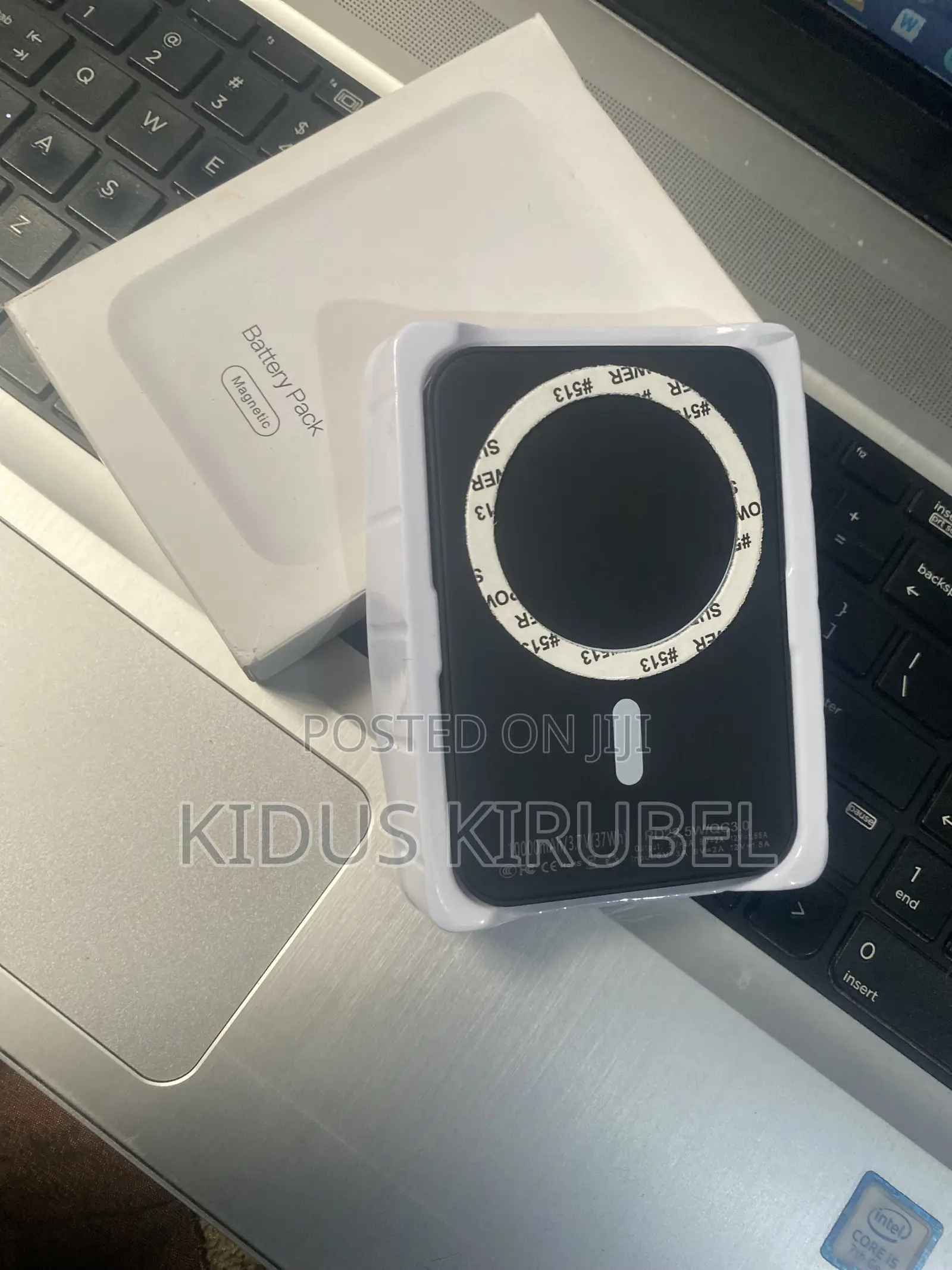 Magnetic Wireless Power Bank