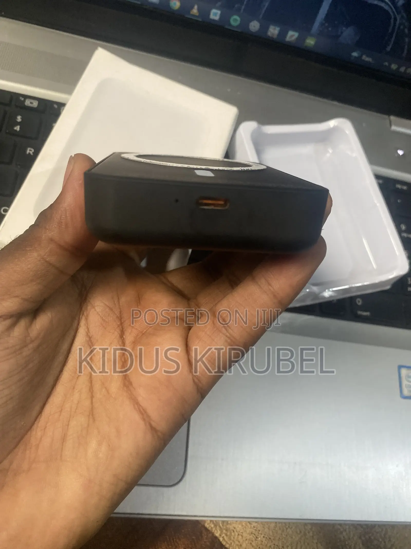 Magnetic Wireless Power Bank