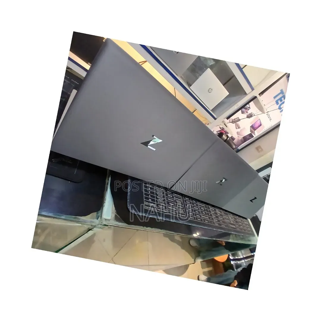 New Laptop HP ZBook Studio G8 16GB Intel Core i7 SSD 512GB