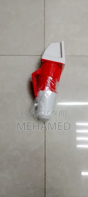 Industrial Socket 4/32