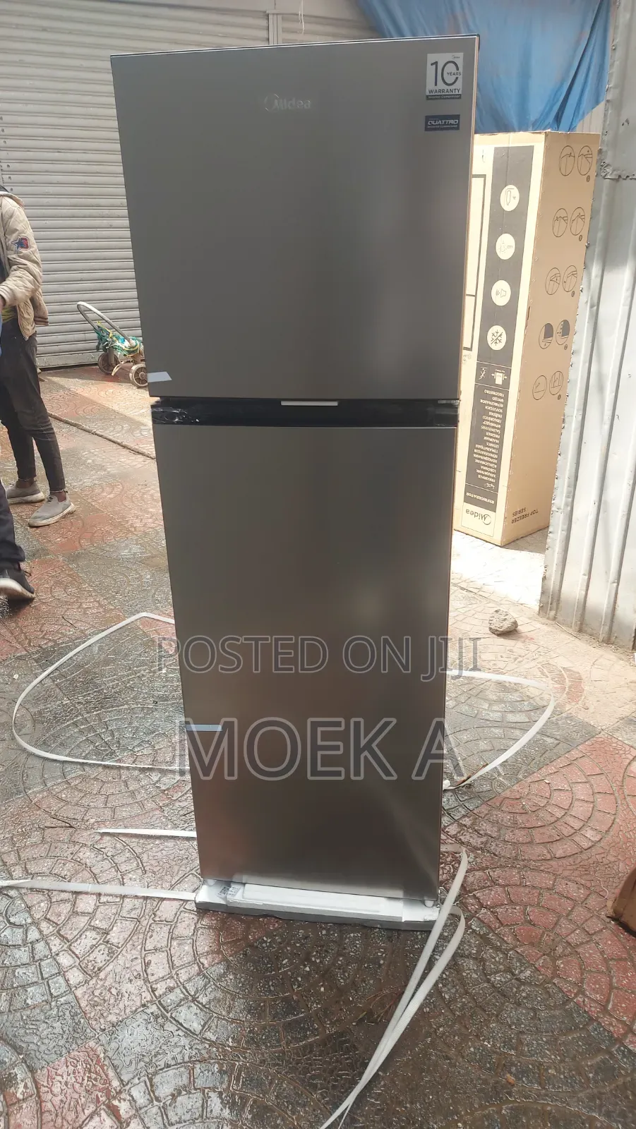 Midea 385 Refrigerator