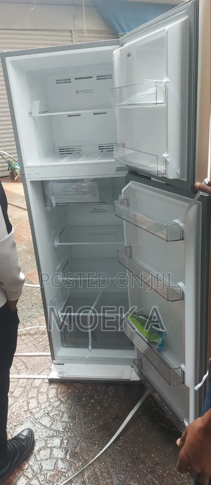 Midea 385 Refrigerator