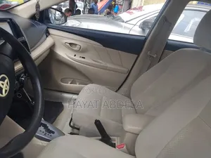 Toyota Yaris 2015 Blue