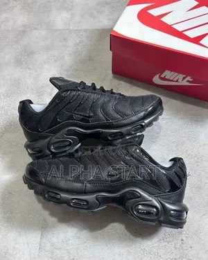 Nike Tn Black Cat High Master Quality Smooth Sneakers Made in Vietnam