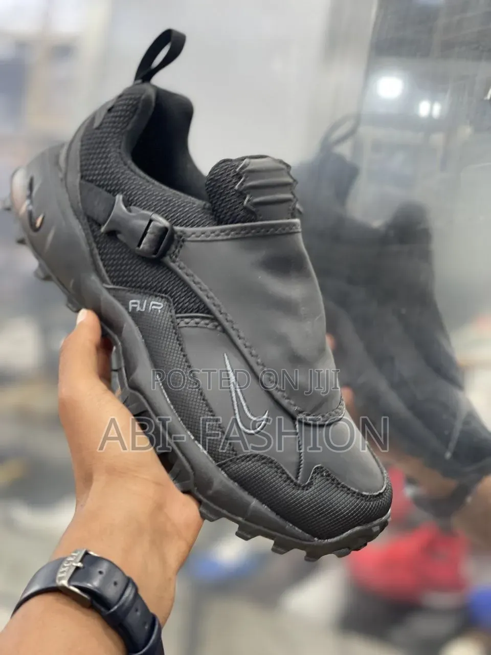 Nike ACG Phassad "Triple Black"