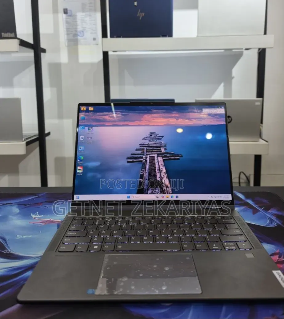 New Laptop Lenovo ThinkPad Yoga 16GB Intel Core Ultra 7 SSD 512GB
