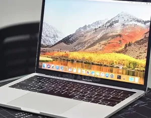 New Laptop Apple MacBook Pro 2019 16GB Intel Core i7 SSD 512GB