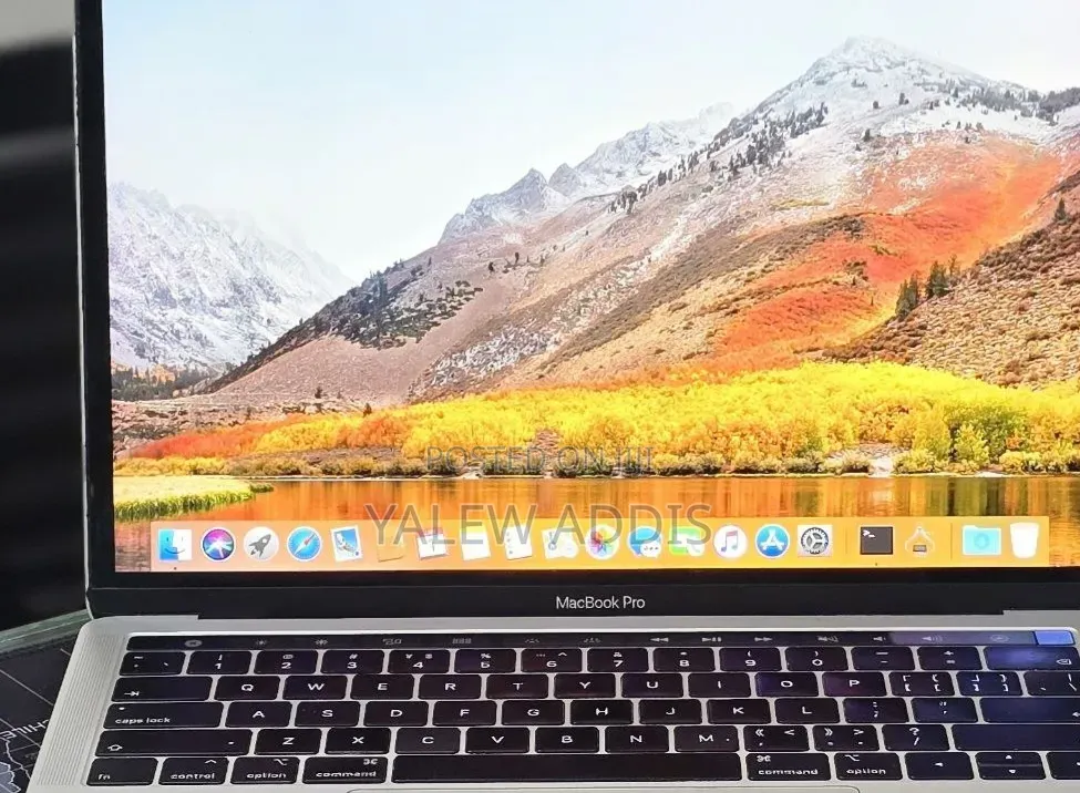 New Laptop Apple MacBook Pro 2019 16GB Intel Core i7 SSD 512GB