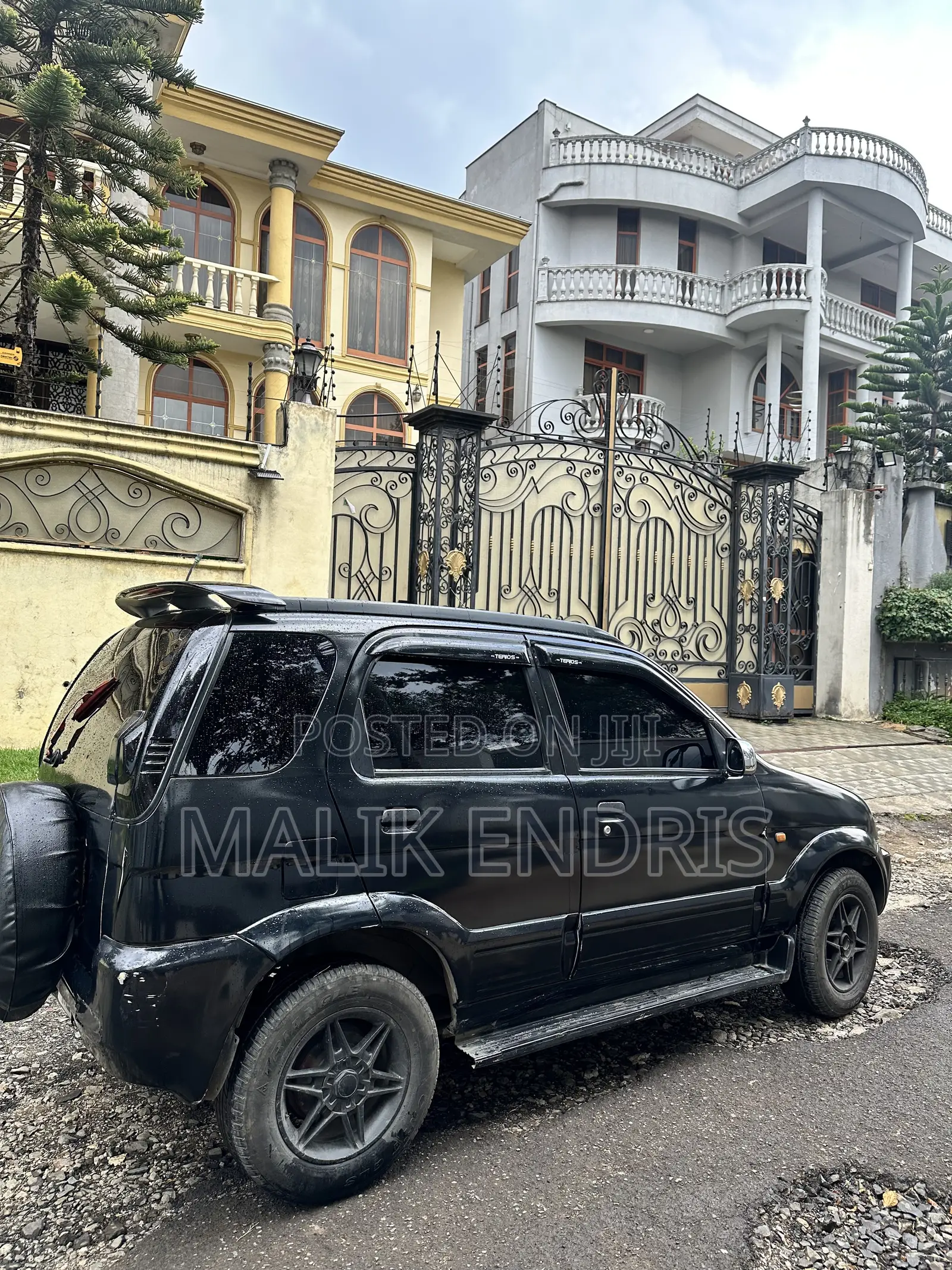 Daihatsu Terios 2000 Black