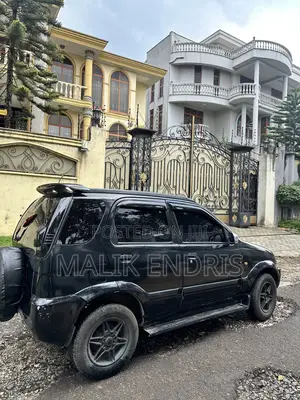Daihatsu Terios 2000 Black