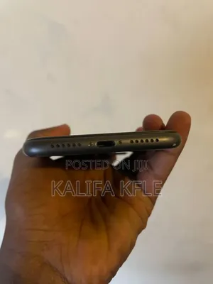 Apple iPhone 11 64 GB