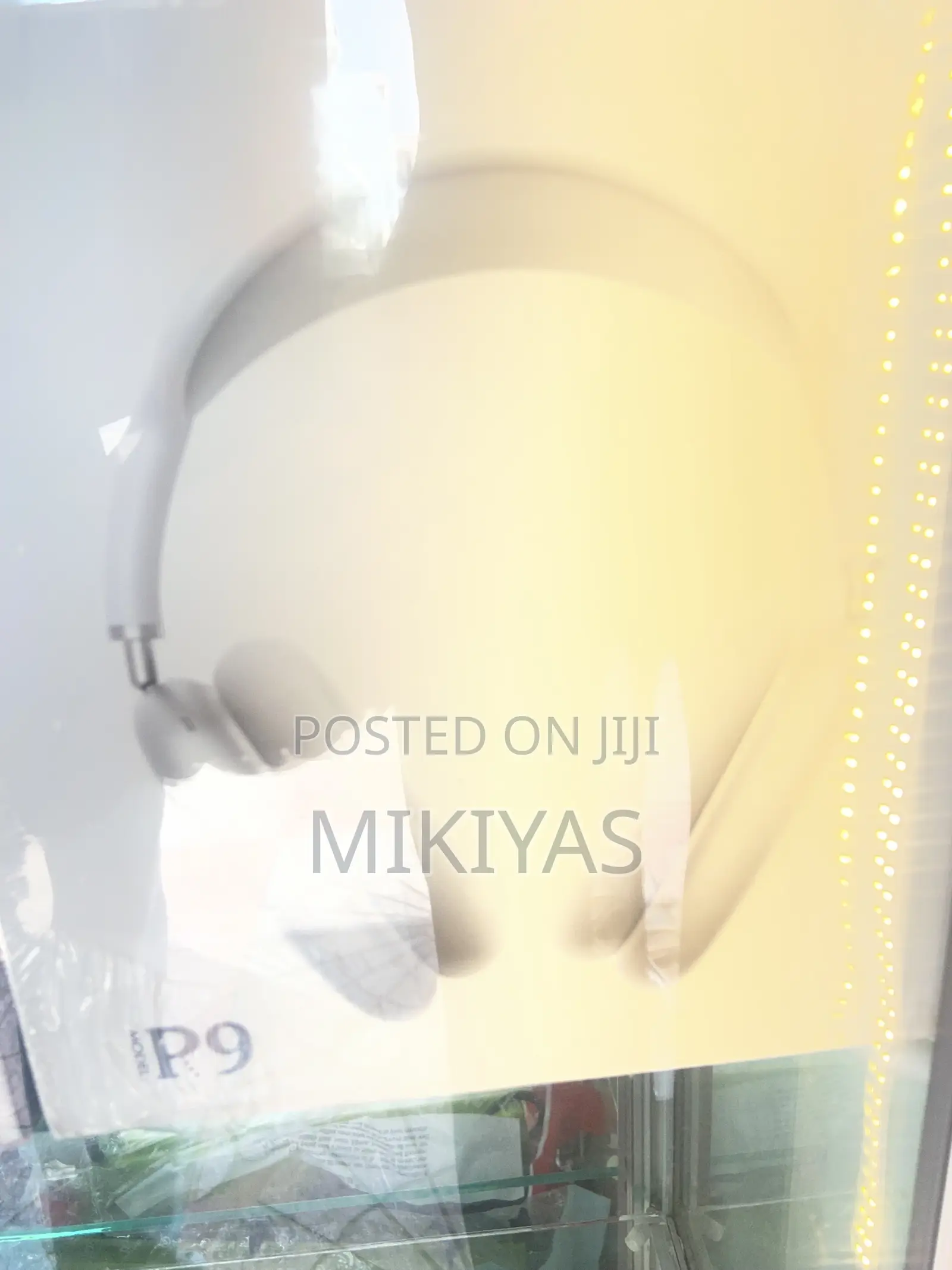 P9 Headset