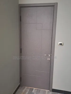 Premium Crowndoor