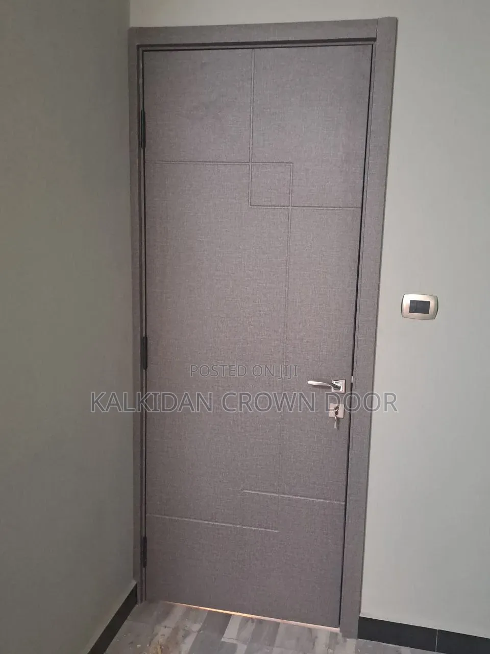 Premium Crowndoor