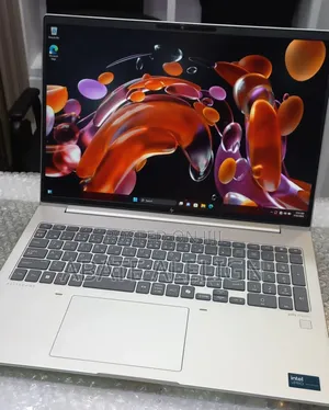 New Laptop HP EliteBook 640 G11 16GB Intel Core Ultra 7 SSD 512GB