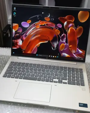 New Laptop HP EliteBook 640 G11 16GB Intel Core Ultra 7 SSD 512GB