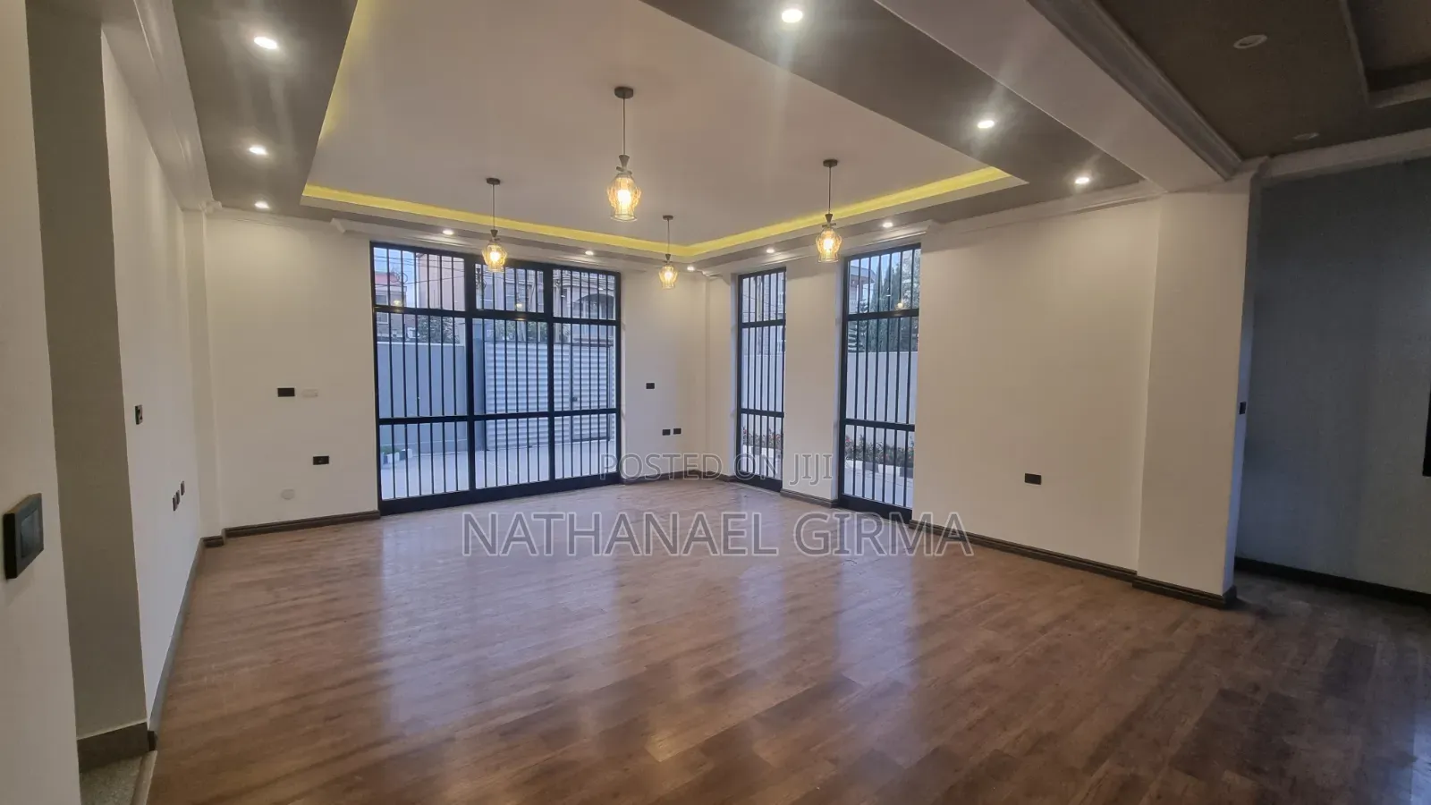 12bdrm House in Bole for rent