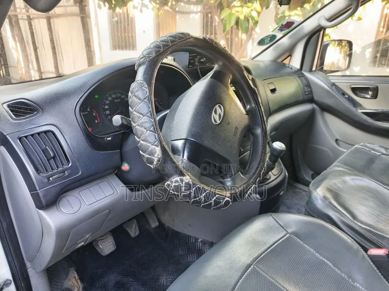 Hyundai Starex 2008 White