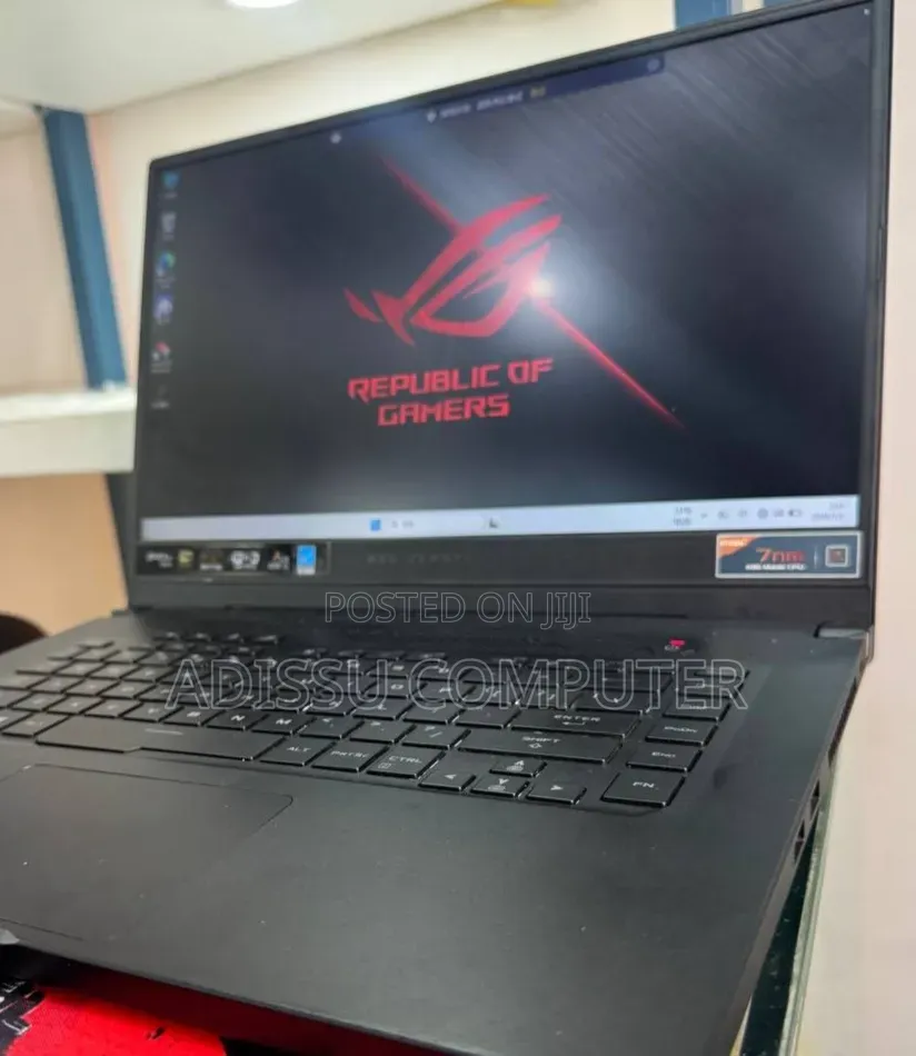 New Laptop Asus ROG Strix G15 16GB AMD Ryzen 9 SSD 512GB