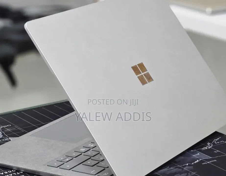 New Laptop Microsoft Surface 16GB Intel Core i7 SSD 512GB