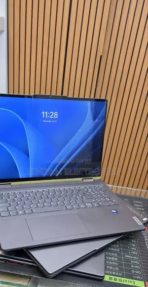 New Laptop Lenovo Yoga 7 15ITL5 16GB Intel Core Ultra 7 SSD 512GB