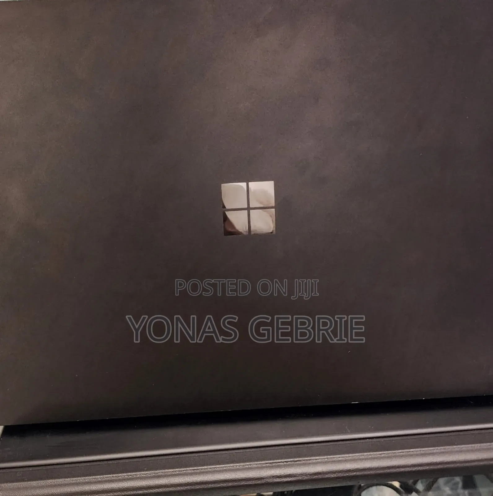 New Laptop Microsoft Surface 8GB Intel Core i5 SSD 256GB