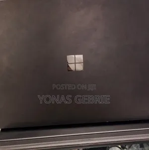 New Laptop Microsoft Surface 8GB Intel Core i5 SSD 256GB
