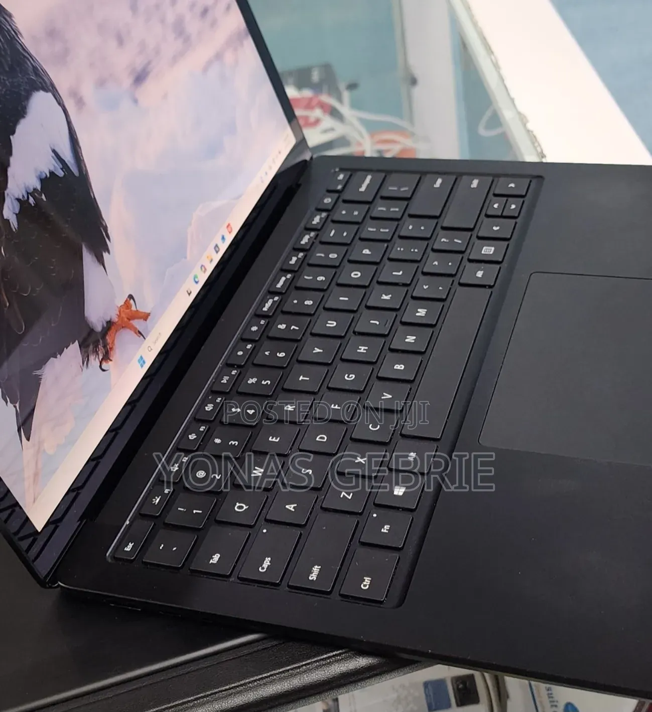 New Laptop Microsoft Surface 8GB Intel Core i5 SSD 256GB
