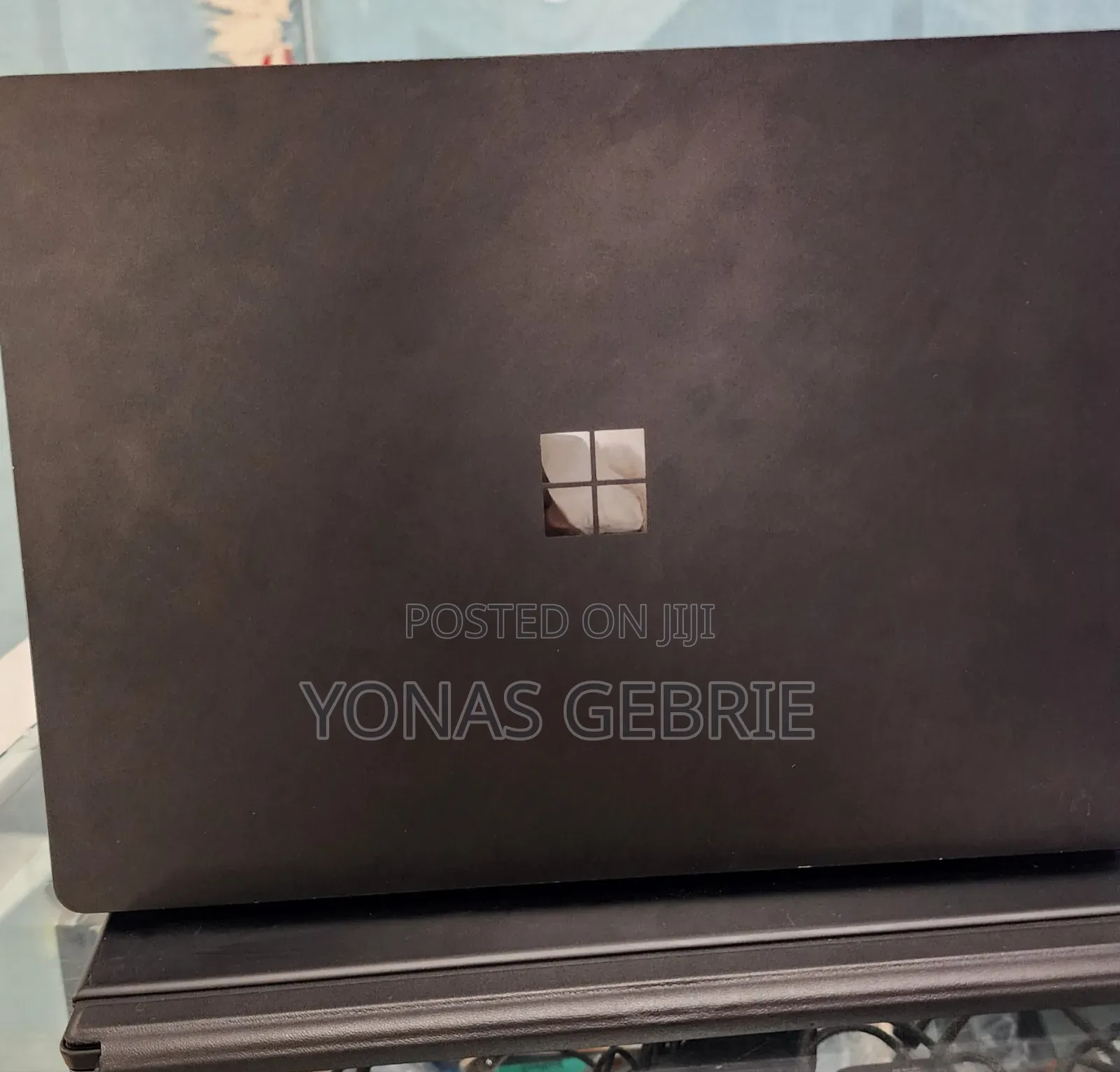 New Laptop Microsoft Surface 8GB Intel Core i5 SSD 256GB
