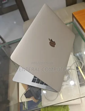 New Laptop Apple MacBook Air 2017 8GB Intel Core i7 SSD 256GB