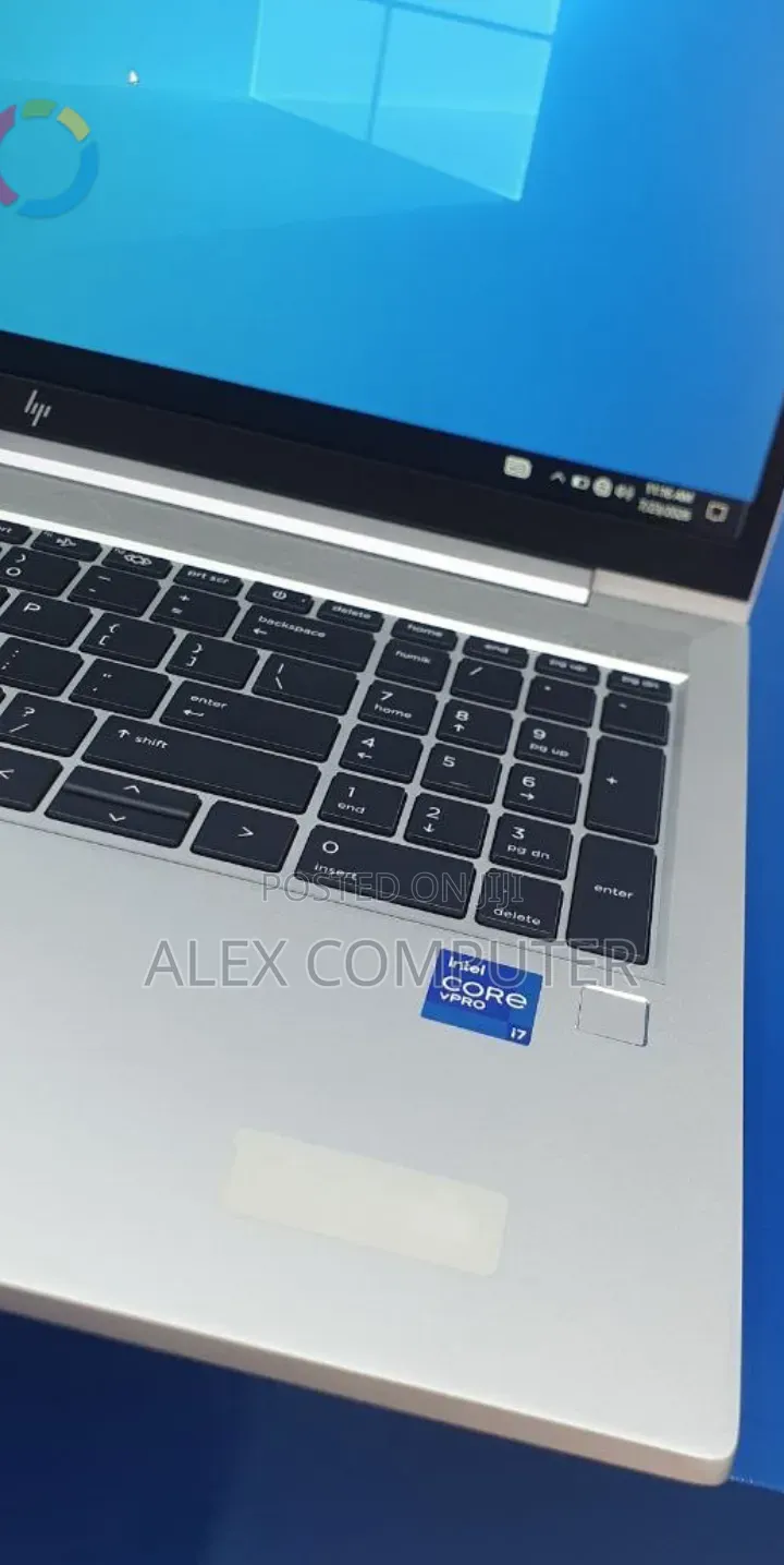 New Laptop HP EliteBook 840 G8 16GB Intel Core i7 SSD 512GB