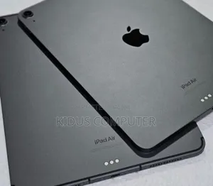 New Laptop Apple MacBook Air 4GB Apple M1 SSD 60GB