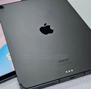 New Laptop Apple MacBook Air 4GB Apple M1 SSD 60GB