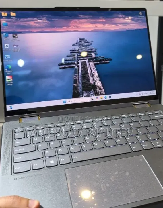 New Laptop Lenovo Yoga 11e 16GB Intel Core Ultra 7 SSD 512GB